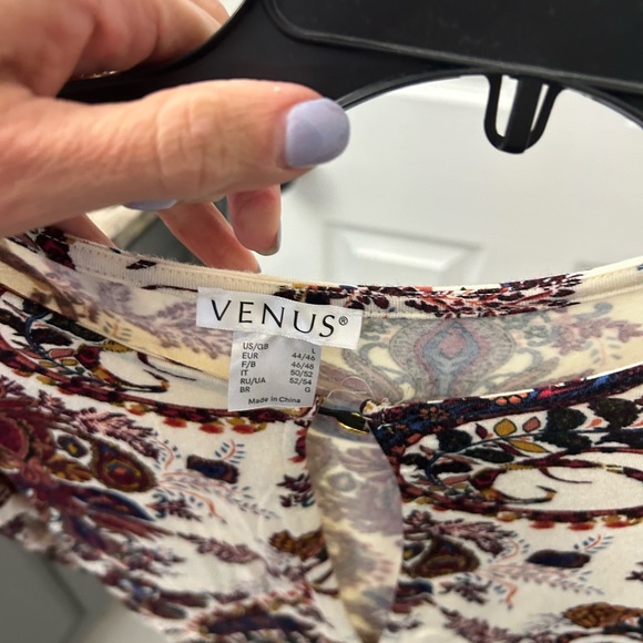 NWOT VENUS paisley dress. - Picture 2 of 16